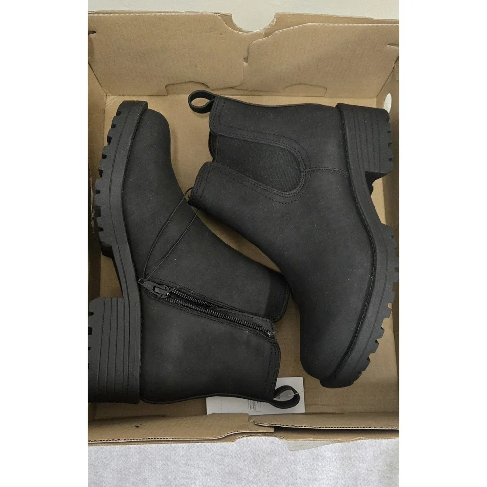 Black Buffalo Bitton water repellant, memory foam boots in US 6.5 #waterrepellan